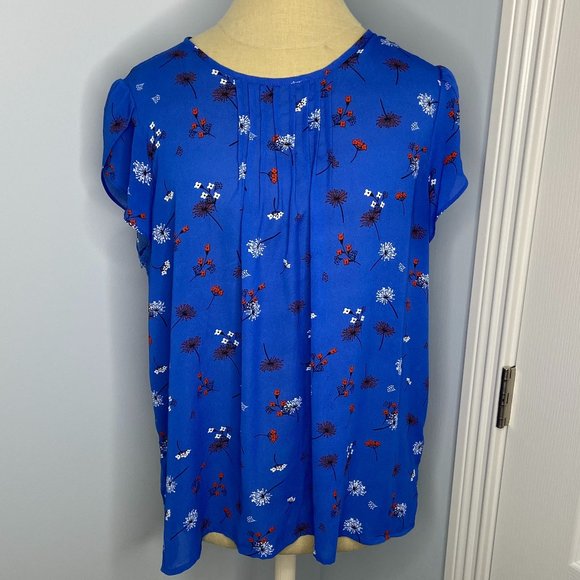 fun 2 fun Tops - ♠ Fun 2 fun Short Sleeve Blue Floral Blouse Top Size - XL ♠